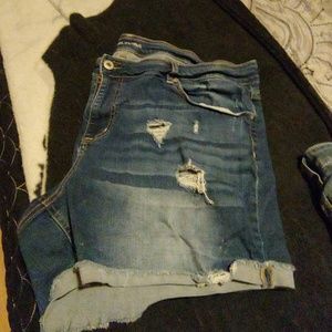 Plus size cut off shorts